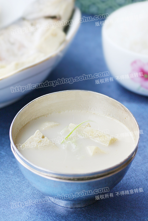 鯽魚奶白豆腐湯的做法(圖解)-