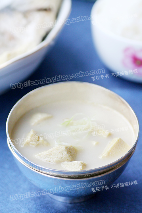 鯽魚奶白豆腐湯的做法(圖解)-