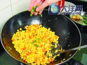 金沙玉米粒的做法（圖）-