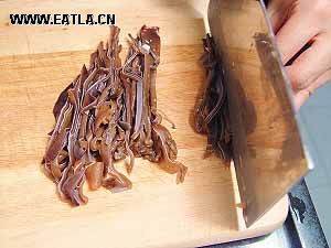 金針菇蒸雞腿